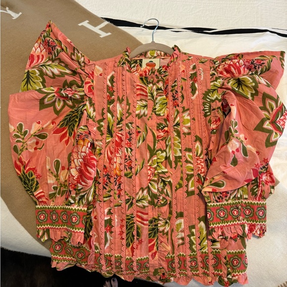 Farm Rio Soft Pink Aura Floral Short Sleeve Blouse - Picture 4 of 6